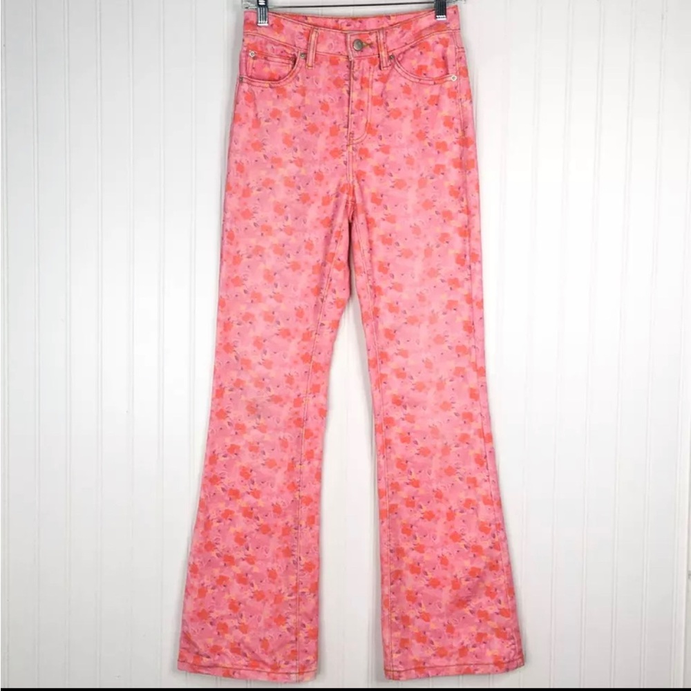 BDG Urban Outfitters WOMAN PINK ROSE PAINTED FLORALS High Rise Flare Leg Jeans